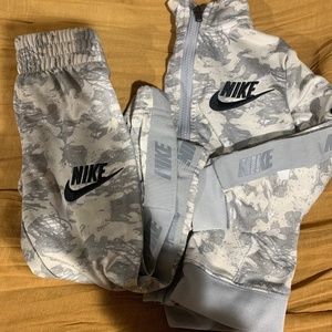 Nike matching set